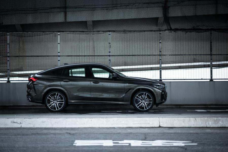  BMW X6 xDrive35d M Sport (G06) 2020 года  (JP) (фото 11 из 19)